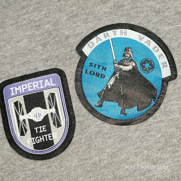 Gap Kids Disney Star Wars Embroidered Patches Galaxy Gray Crew Sweatshirt Sz M 8 - Picture 4 of 9